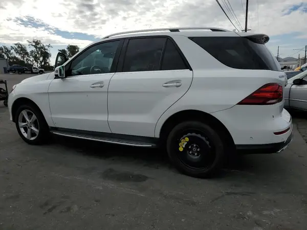 4JGDA5HB2HA889578 2017 MERCEDES-BENZ GLE - Image 2