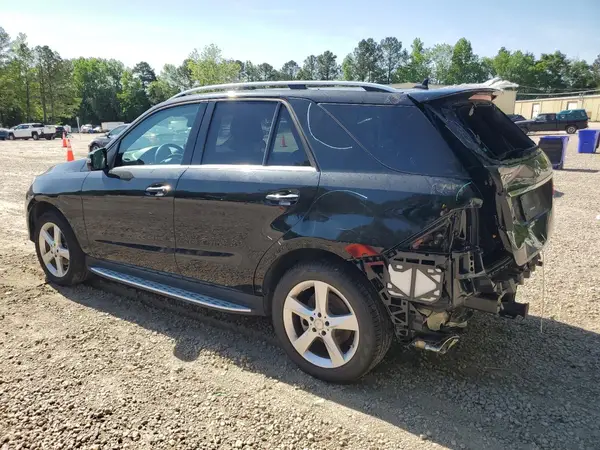 4JGDA5HB2HA902927 2017 MERCEDES-BENZ GLE - Image 2