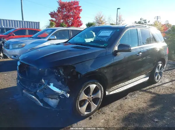 4JGDA5HB2HA965946 2017 MERCEDES-BENZ GLE - Image 2