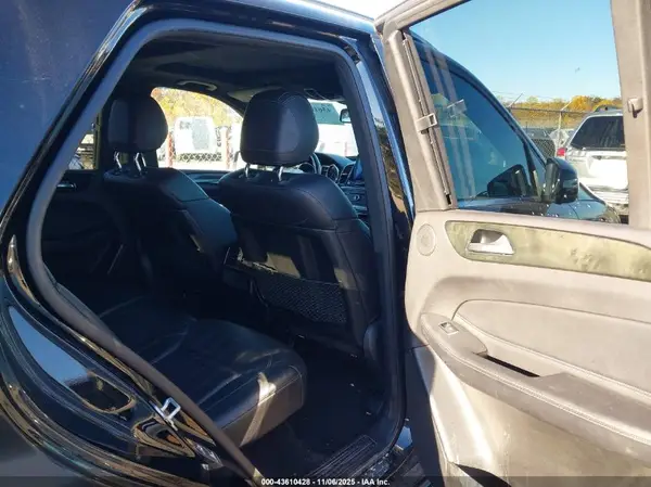 4JGDA5HB2HA965946 2017 MERCEDES-BENZ GLE - Image 8