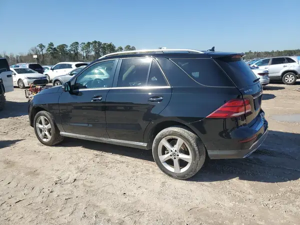 4JGDA5HB2HA982150 2017 MERCEDES-BENZ GLE - Image 2