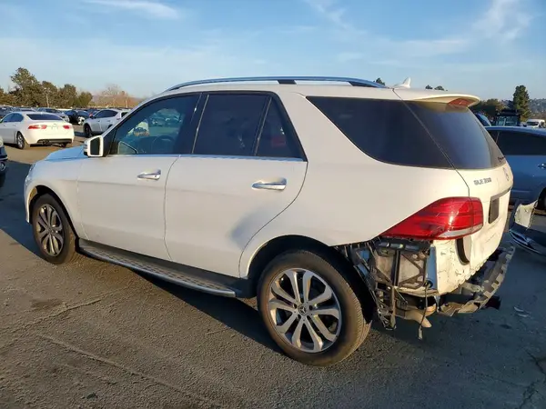 4JGDA5HB2HA990815 2017 MERCEDES-BENZ GLE - Image 2