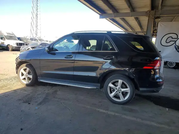 4JGDA5HB2JA999889 2018 MERCEDES-BENZ GLE - Image 2