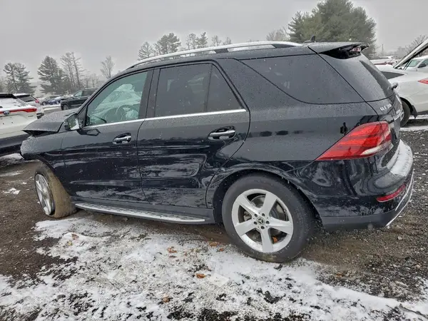4JGDA5HB2JB019670 2018 MERCEDES-BENZ GLE - Image 2