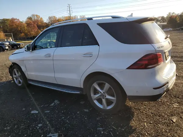 4JGDA5HB2JB032371 2018 MERCEDES-BENZ GLE - Image 2