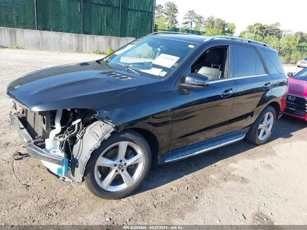 4JGDA5HB2JB036484 2018 MERCEDES-BENZ GLE - Image 2