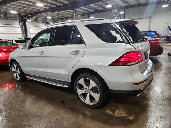 4JGDA5HB2JB068996 2018 MERCEDES-BENZ GLE - Image 2