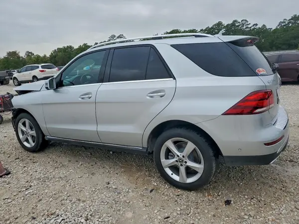 4JGDA5HB2JB071011 2018 MERCEDES-BENZ GLE - Image 2