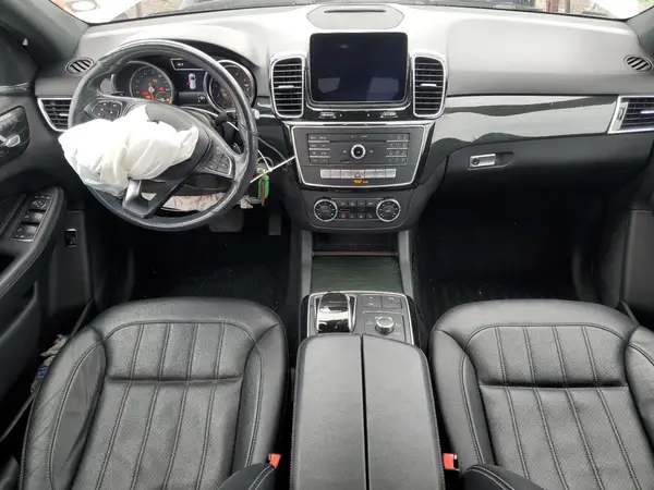 4JGDA5HB2JB076077 2018 MERCEDES-BENZ GLE - Image 8