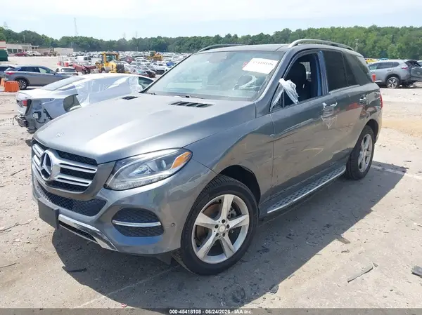 4JGDA5HB2JB087175 2018 MERCEDES-BENZ GLE - Image 2