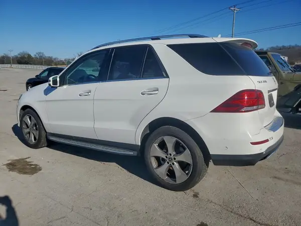 4JGDA5HB2JB109756 2018 MERCEDES-BENZ GLE - Image 2