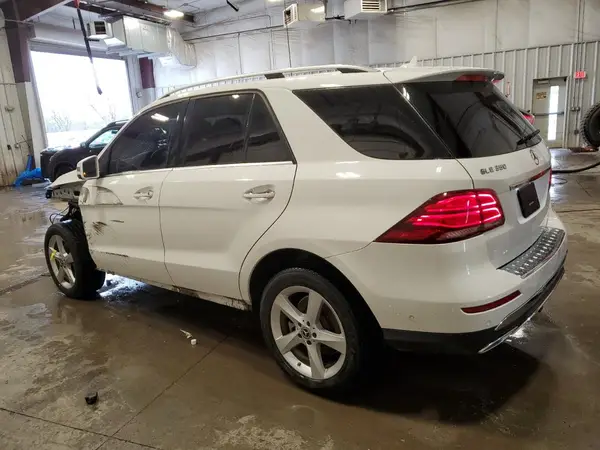 4JGDA5HB2JB113421 2018 MERCEDES-BENZ GLE - Image 2