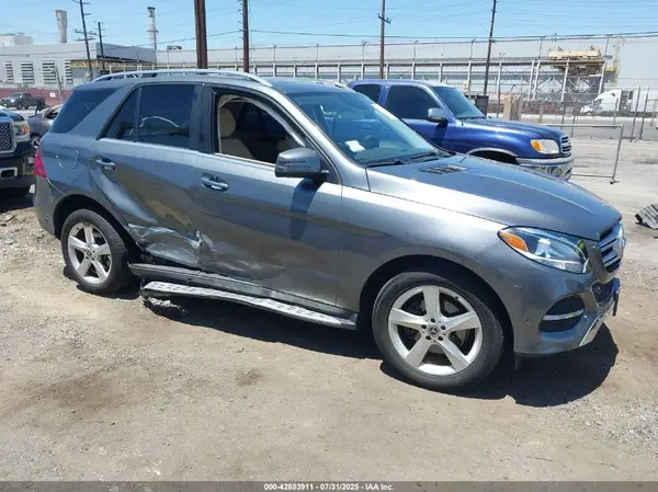 4JGDA5HB2JB118036 2018 MERCEDES-BENZ GLE - Image 1