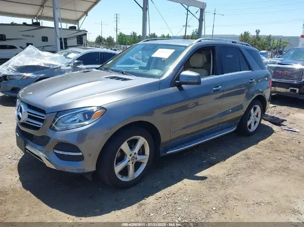 4JGDA5HB2JB118036 2018 MERCEDES-BENZ GLE - Image 2