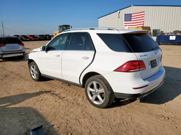 4JGDA5HB2JB150985 2018 MERCEDES-BENZ GLE - Image 2
