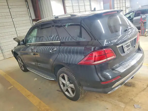 4JGDA5HB2JB160545 2018 MERCEDES-BENZ GLE - Image 2