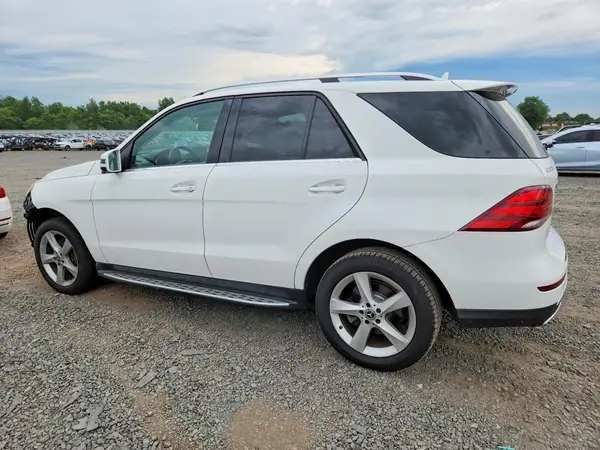 4JGDA5HB2JB186546 2018 MERCEDES-BENZ GLE - Image 2