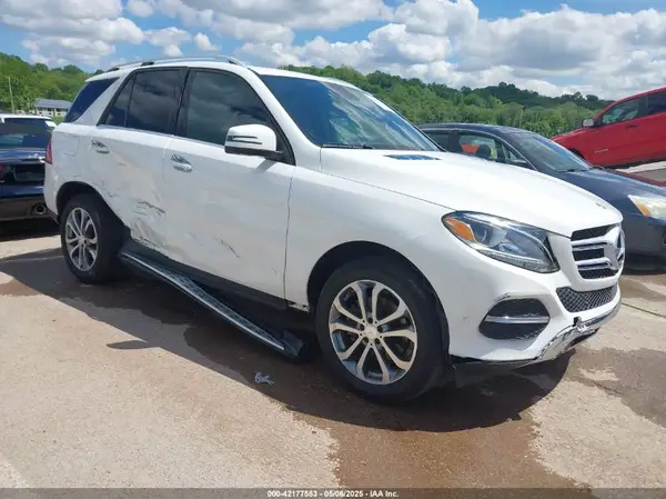 4JGDA5HB3GA666481 2016 MERCEDES-BENZ GLE - Image 1