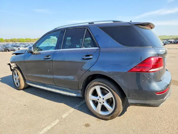 4JGDA5HB3GA692479 2016 MERCEDES-BENZ GLE - Image 2