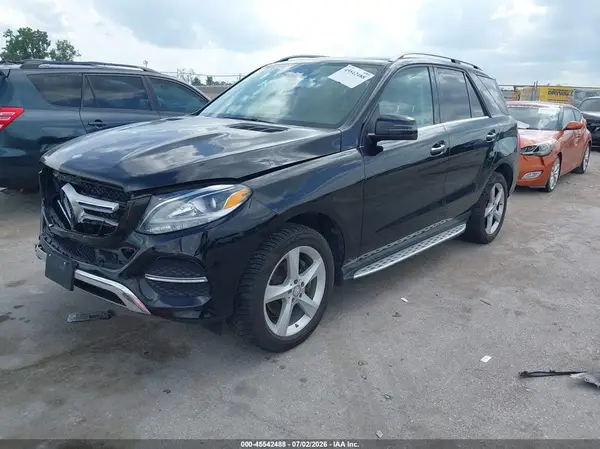 4JGDA5HB3GA693812 2016 MERCEDES-BENZ GLE - Image 2