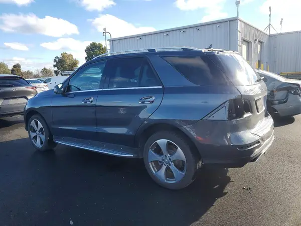 4JGDA5HB3GA710401 2016 MERCEDES-BENZ GLE - Image 2