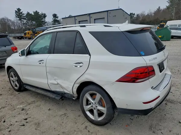 4JGDA5HB3GA731040 2016 MERCEDES-BENZ GLE - Image 2