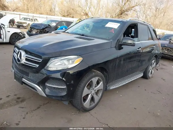 4JGDA5HB3GA736965 2016 MERCEDES-BENZ GLE - Image 2