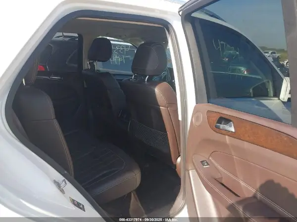4JGDA5HB3GA744385 2016 MERCEDES-BENZ GLE - Image 8