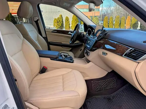 4JGDA5HB3GA748047 2016 MERCEDES-BENZ GLE - Image 8