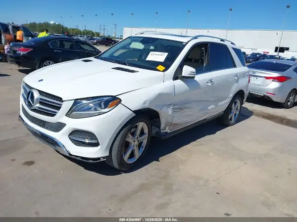 4JGDA5HB3GA777029 2016 MERCEDES-BENZ GLE - Image 2