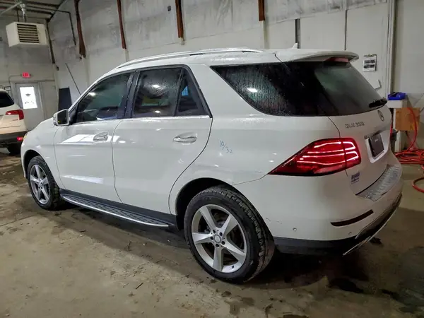 4JGDA5HB3HA823699 2017 MERCEDES-BENZ GLE - Image 2