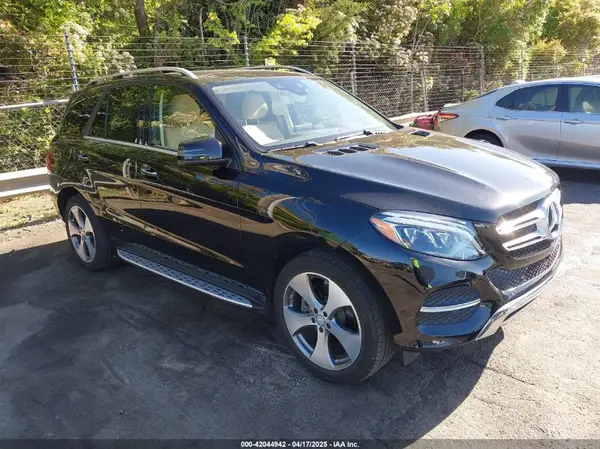 4JGDA5HB3HA827493 2017 MERCEDES-BENZ GLE - Image 1