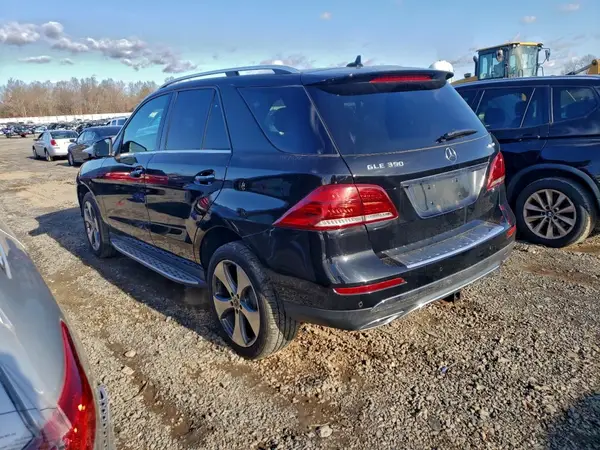 4JGDA5HB3HA907375 2017 MERCEDES-BENZ GLE - Image 2