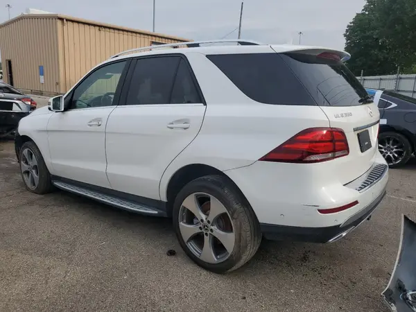 4JGDA5HB3HA933541 2017 MERCEDES-BENZ GLE - Image 2