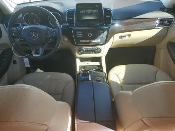 4JGDA5HB3HA940120 2017 MERCEDES-BENZ GLE - Image 8