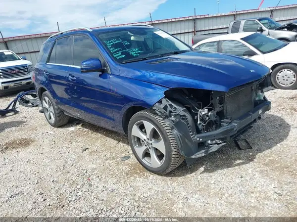 4JGDA5HB3HA948444 2017 MERCEDES-BENZ GLE - Image 1