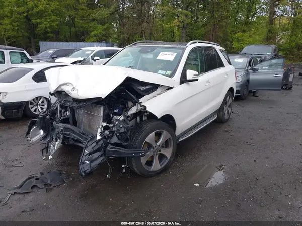 4JGDA5HB3HA967012 2017 MERCEDES-BENZ GLE - Image 2