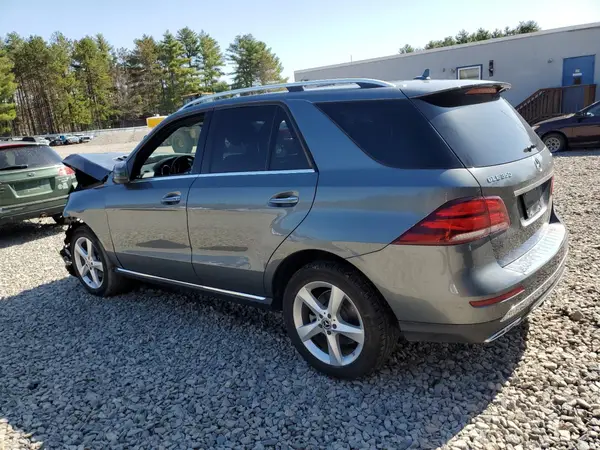 4JGDA5HB3JB049857 2018 MERCEDES-BENZ GLE - Image 2