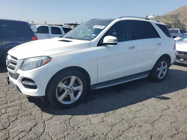 4JGDA5HB3JB060972 2018 MERCEDES-BENZ GLE - Image 1