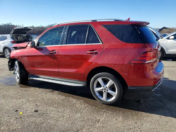 4JGDA5HB3JB114299 2018 MERCEDES-BENZ GLE - Image 2