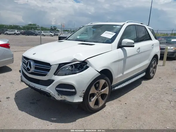 4JGDA5HB3JB116165 2018 MERCEDES-BENZ GLE - Image 2