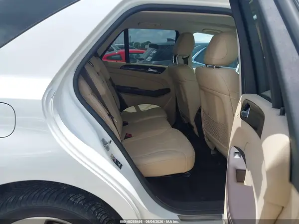 4JGDA5HB3JB116165 2018 MERCEDES-BENZ GLE - Image 8