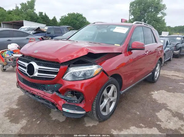 4JGDA5HB3JB117462 2018 MERCEDES-BENZ GLE - Image 2