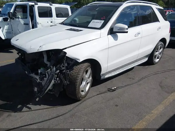 4JGDA5HB3JB137257 2018 MERCEDES-BENZ GLE - Image 2