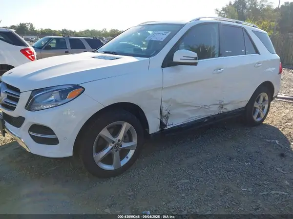 4JGDA5HB3JB154351 2018 MERCEDES-BENZ GLE - Image 2