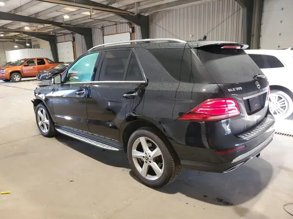 4JGDA5HB3JB187530 2018 MERCEDES-BENZ GLE - Image 2