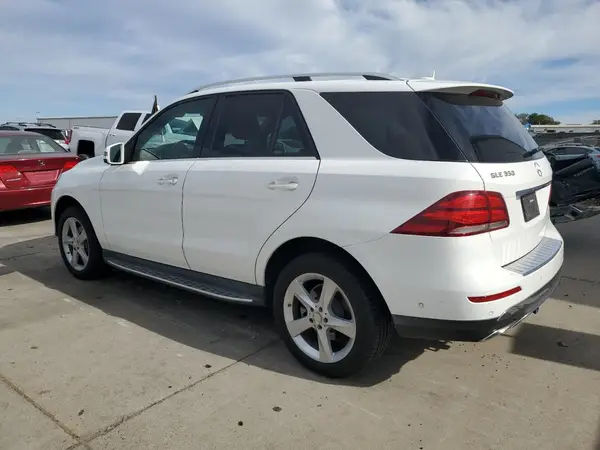 4JGDA5HB4GA638074 2016 MERCEDES-BENZ GLE - Image 2