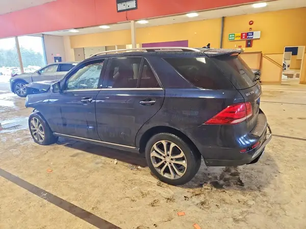 4JGDA5HB4GA639600 2016 MERCEDES-BENZ GLE - Image 2