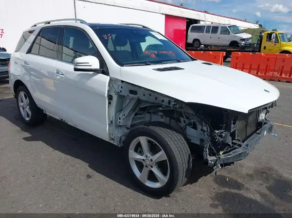 4JGDA5HB4GA708107 2016 MERCEDES-BENZ GLE - Image 1