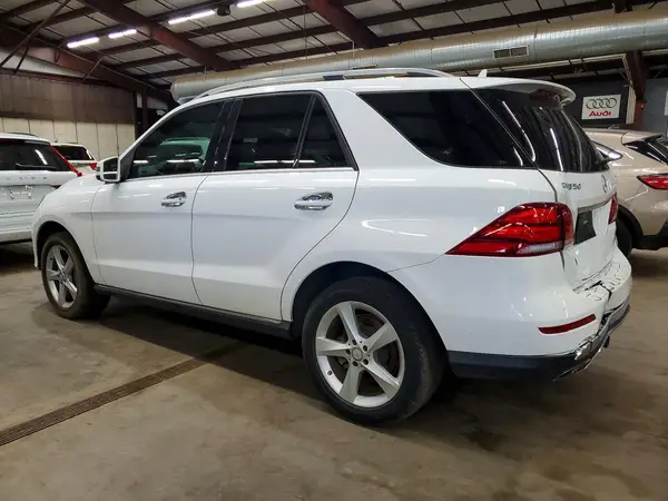 4JGDA5HB4GA708916 2016 MERCEDES-BENZ GLE - Image 2